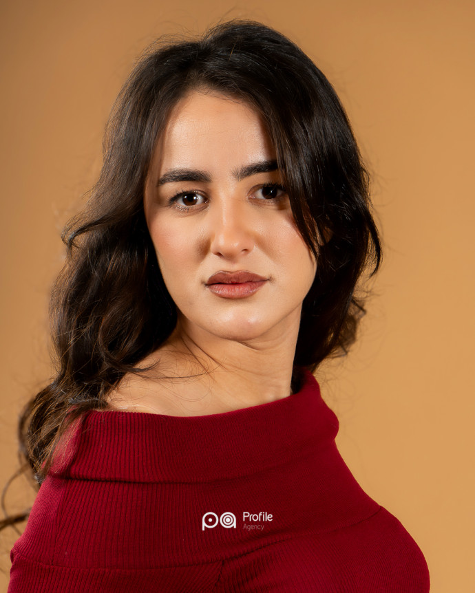 Portrait de MECHOUCHE KENZA